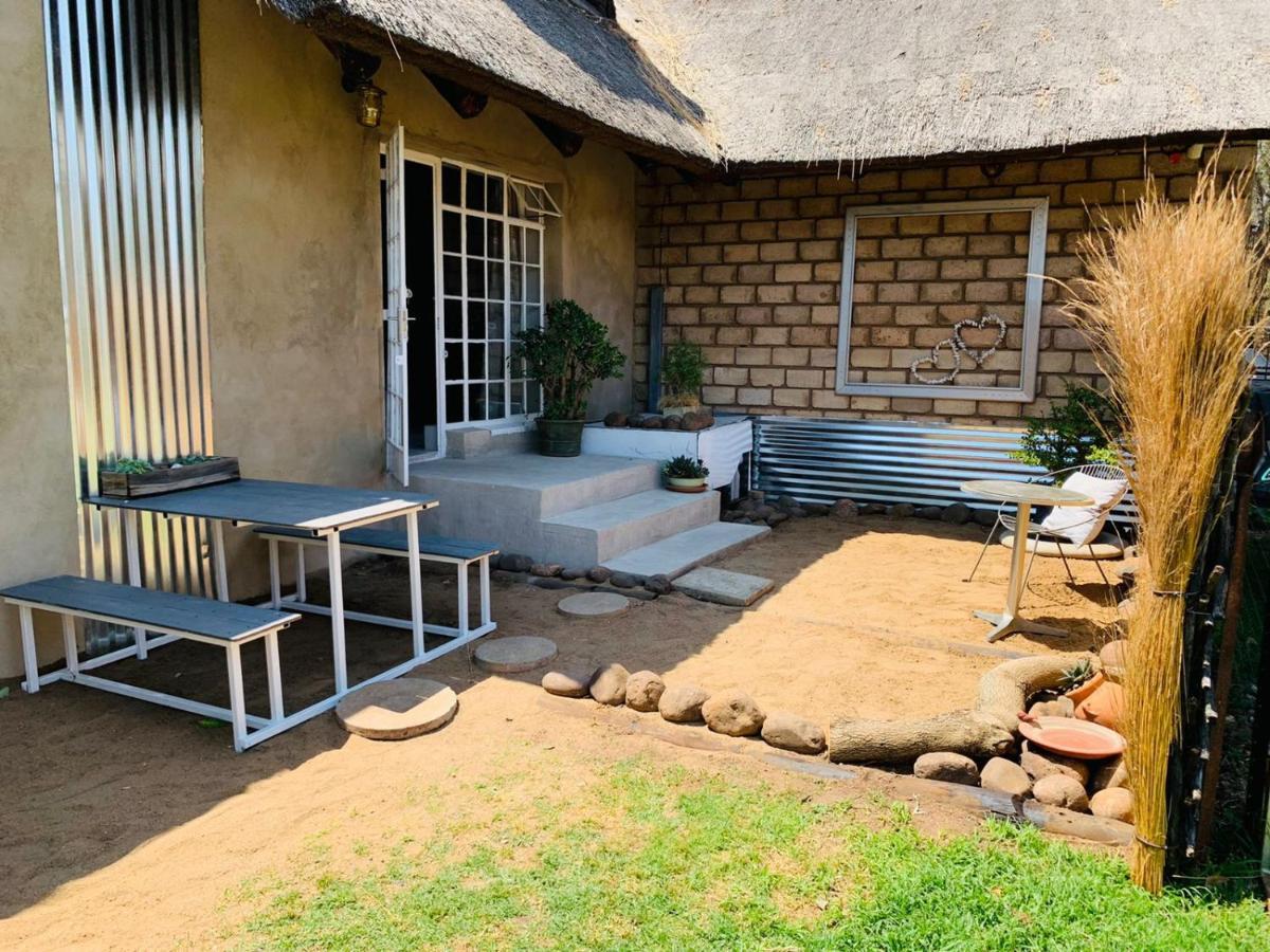Farm Vibes Guesthouse Brits Exterior foto